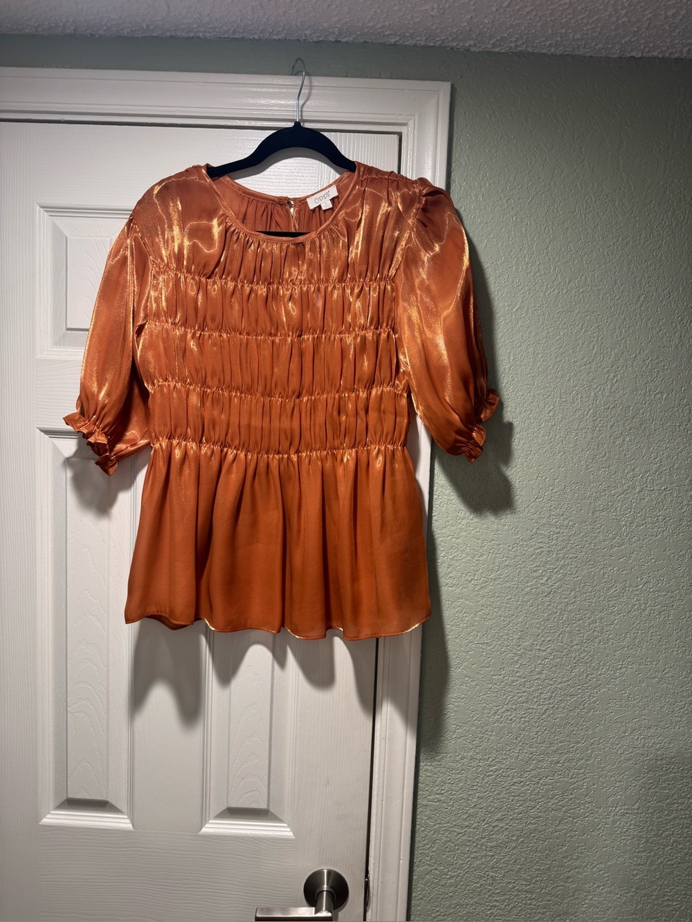 Women’s Rust Orange Gathered Satin Blouse Boutique Oddy Brand size small Fall